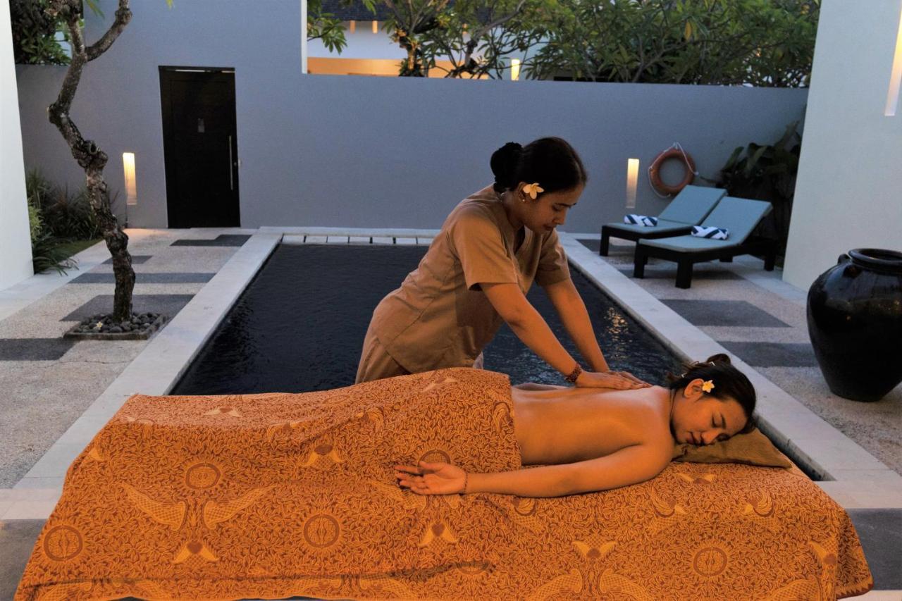 The Seminyak Suite - Private Villa Εξωτερικό φωτογραφία