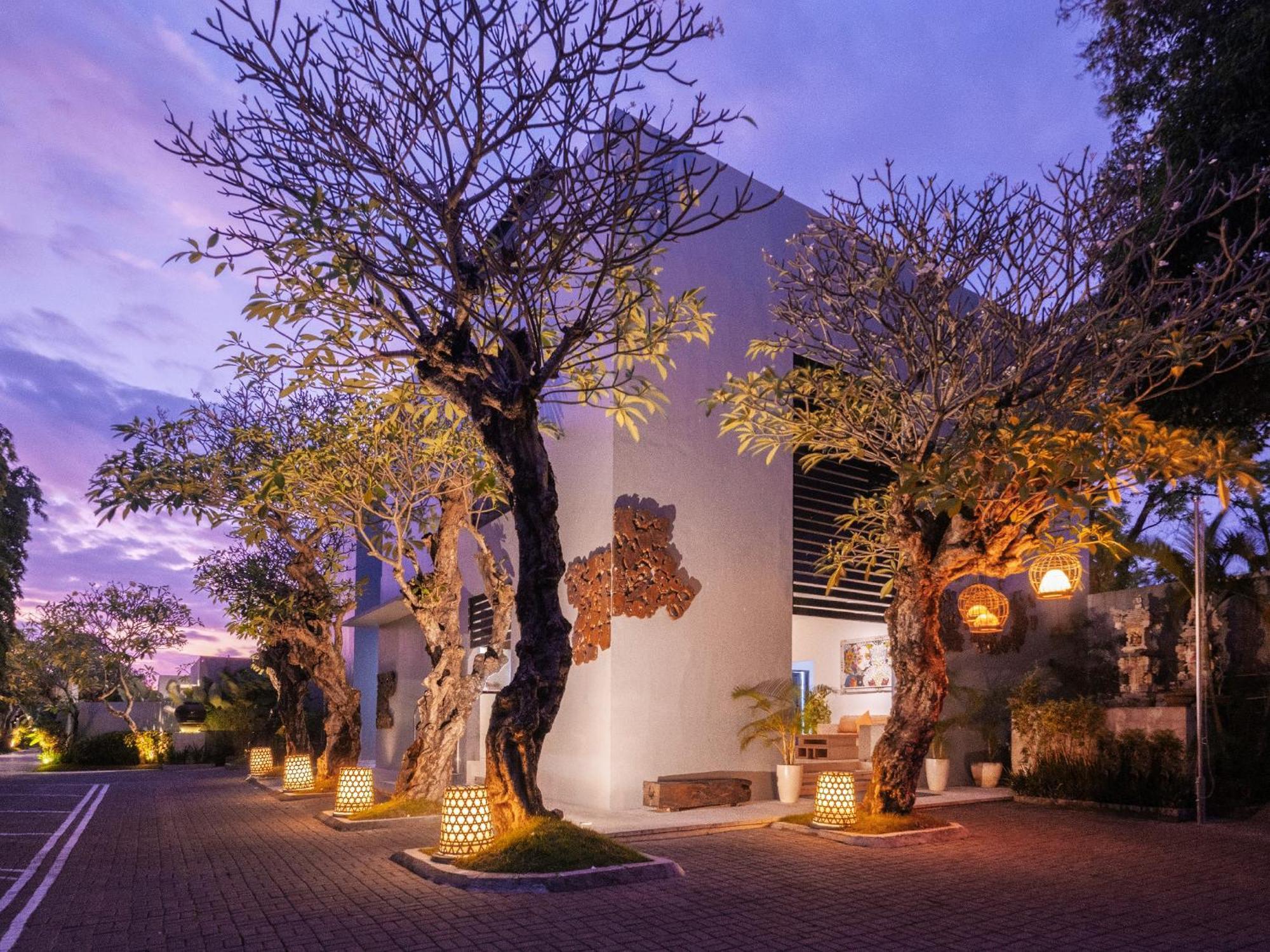 The Seminyak Suite - Private Villa Εξωτερικό φωτογραφία