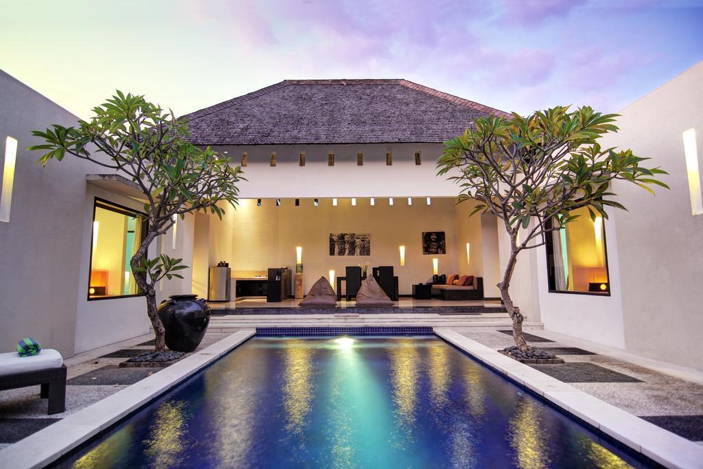 The Seminyak Suite - Private Villa Εξωτερικό φωτογραφία
